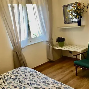  Apartment Splendido Vista Mare Italy